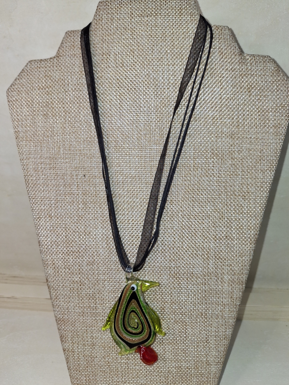 Murano-Style Penguin Pendant Necklace in Green & Black